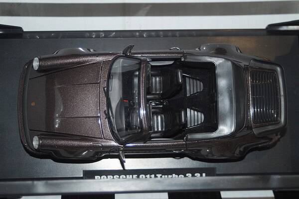 Norev porsche 911 turbo 3.3l cabriolet 1:18 scale 187514