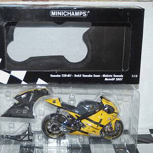 Minichamps yamaha yzr-m1 moto gp 2007 1:12th 122 073006
