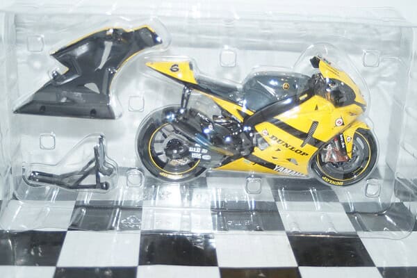 Minichamps yamaha yzr-m1 moto gp 2007 1:12th 122 073006
