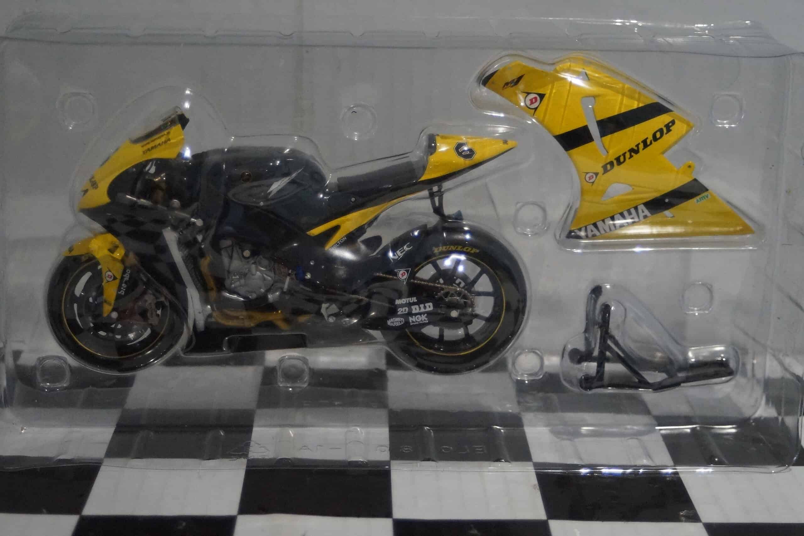 Minichamps yamaha yzr-m1 moto gp 2007 1:12th 122 073006