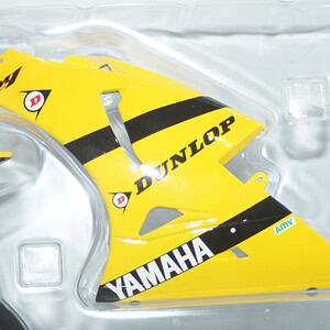 Minichamps yamaha yzr-m1 moto gp 2007 1:12th 122 073006
