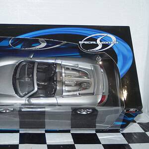 Maisto porsche carrera gt silver 1:18th ref 318000