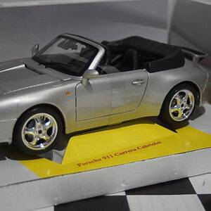 Burago porsche 911 carrera cabriolet 1:18 ref 18-12039