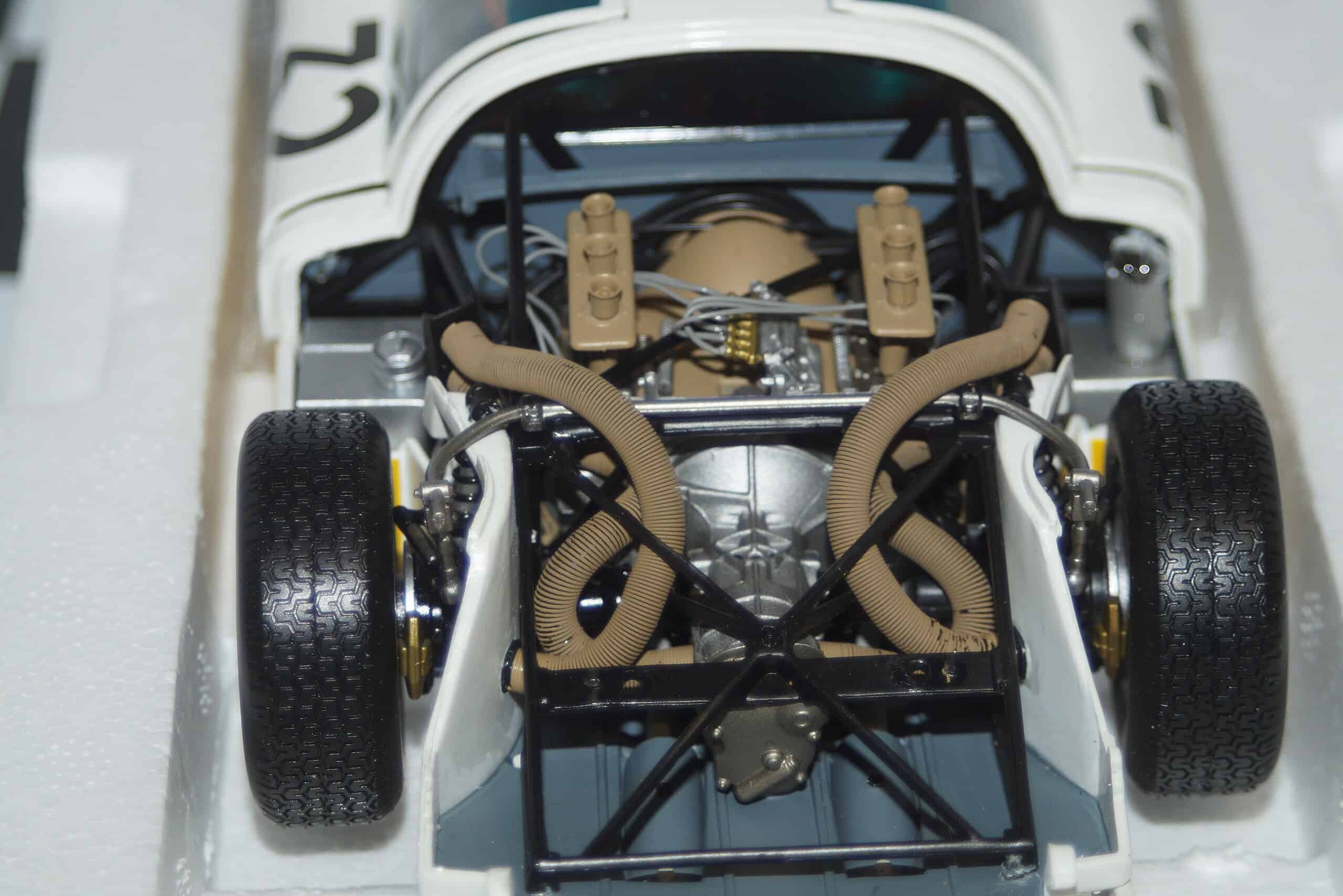 Minichamps porsche 906 24hr le mans1966 schutz 100 666132 1:18th