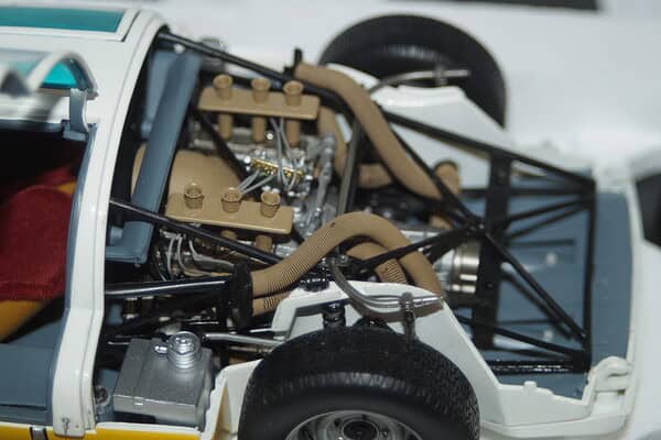 Minichamps porsche 906 24hr le mans1966 schutz 100 666132 1:18th
