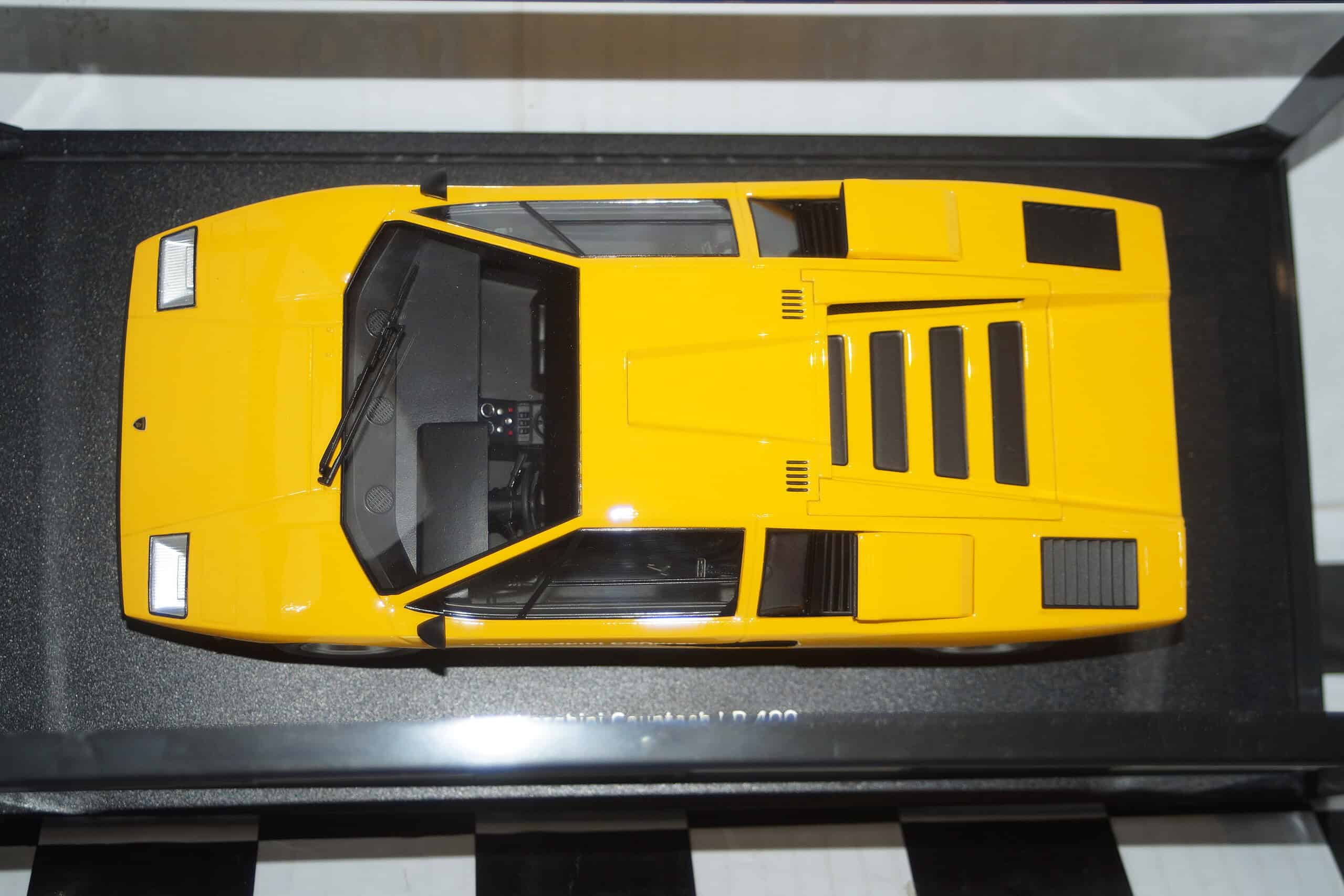 Kyosho lamborghini countach lp400 yellow c09531y 1:18