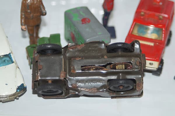 Majorette ds21 lesney caravan minic-toy jeep, lesny dumper, soldiers