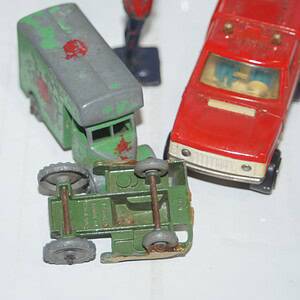 Majorette ds21 lesney caravan minic-toy jeep, lesny dumper, soldiers