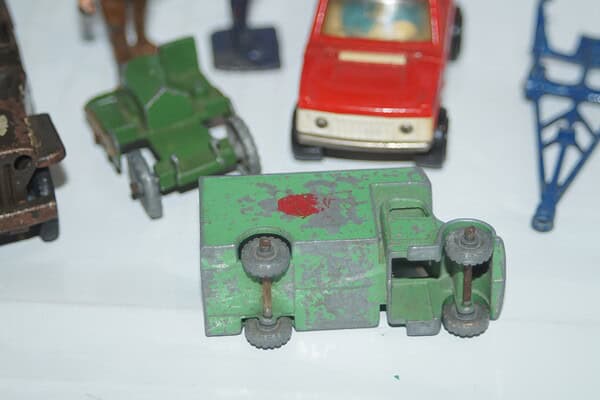 Majorette ds21 lesney caravan minic-toy jeep, lesny dumper, soldiers