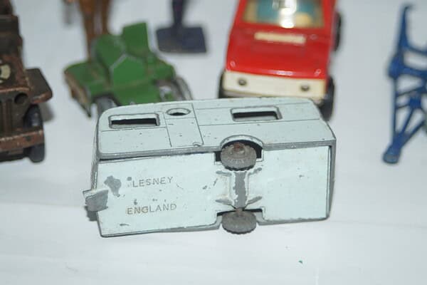 Majorette ds21 lesney caravan minic-toy jeep, lesny dumper, soldiers