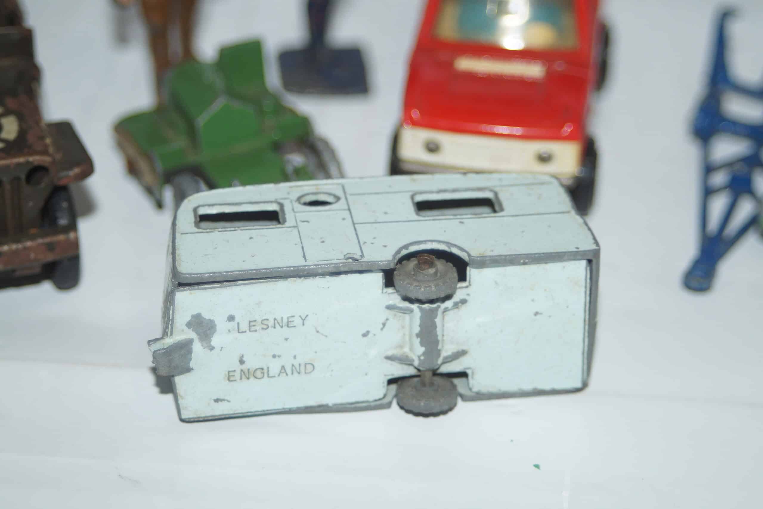 Majorette ds21 lesney caravan minic-toy jeep, lesny dumper, soldiers