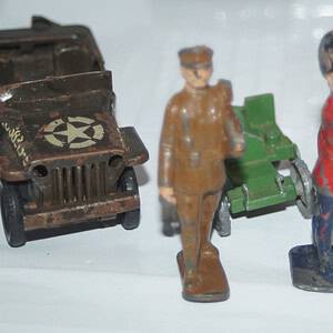 Majorette ds21 lesney caravan minic-toy jeep, lesny dumper, soldiers