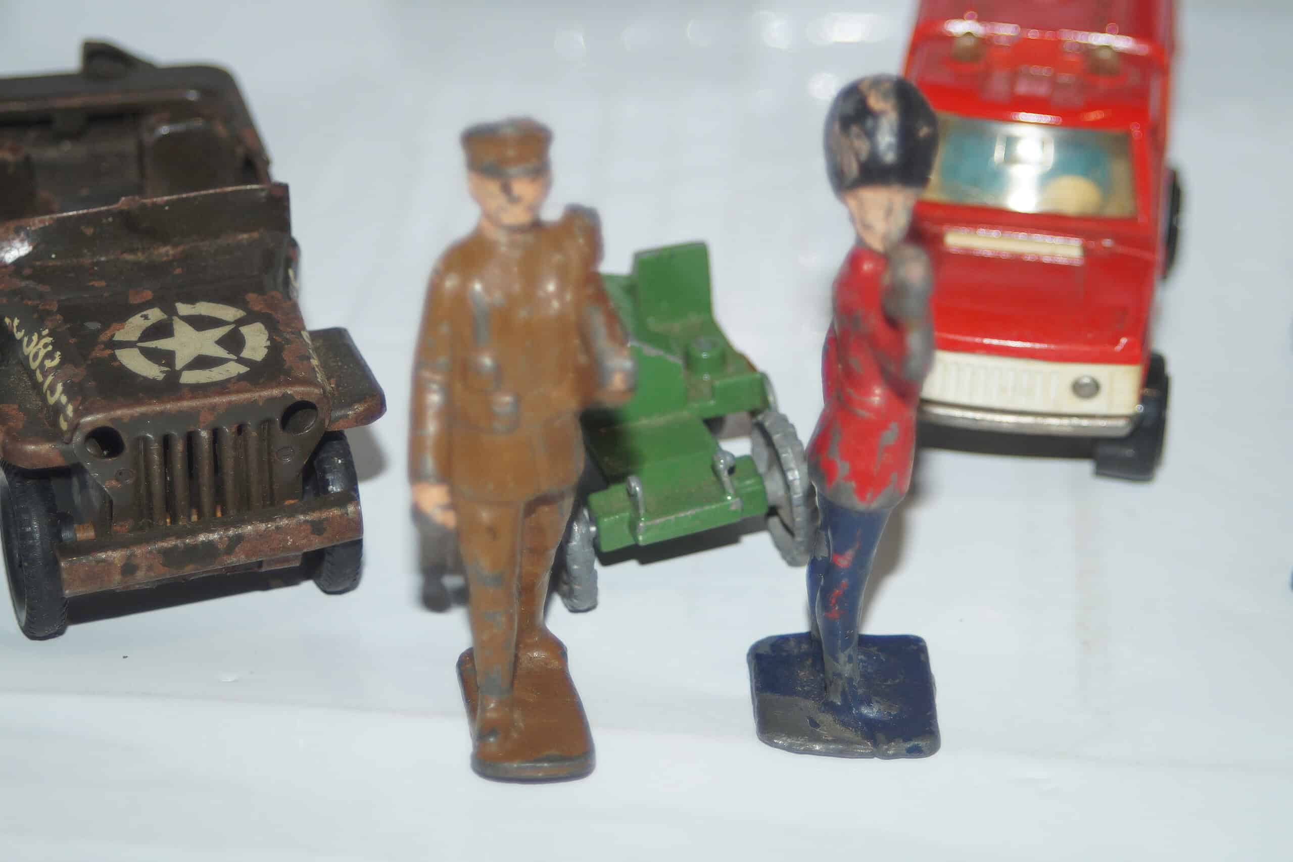 Majorette ds21 lesney caravan minic-toy jeep, lesny dumper, soldiers