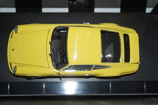 Autoart porsche 911 carrera rs 2.7 1973 yellow 1:18 diecast 78053
