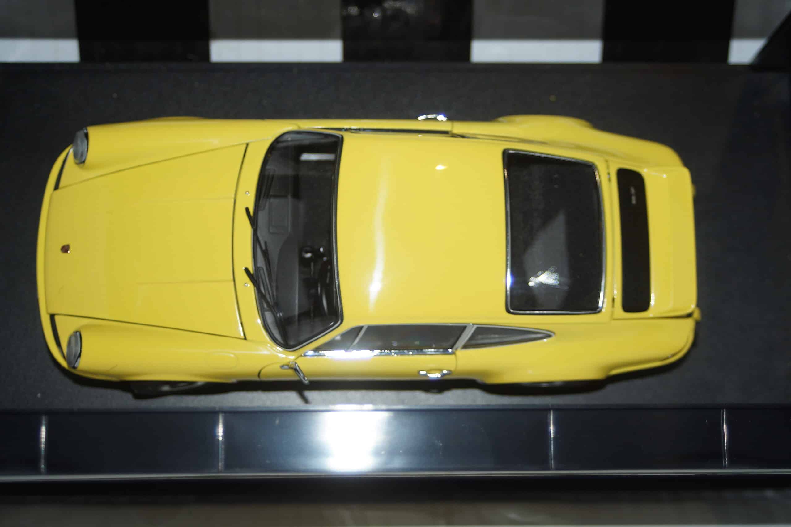 Autoart porsche 911 carrera rs 2.7 1973 yellow 1:18 diecast 78053