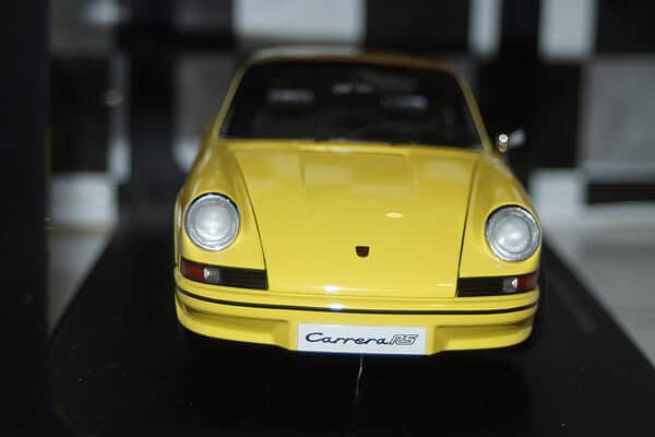 Autoart porsche 911 carrera rs 2.7 1973 yellow 1:18 diecast 78053
