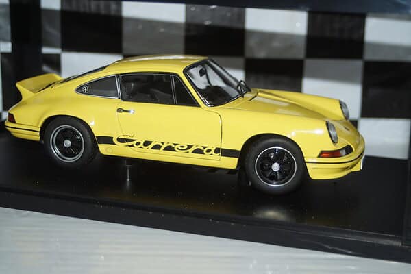 Autoart porsche 911 carrera rs 2.7 1973 yellow 1:18 diecast 78053