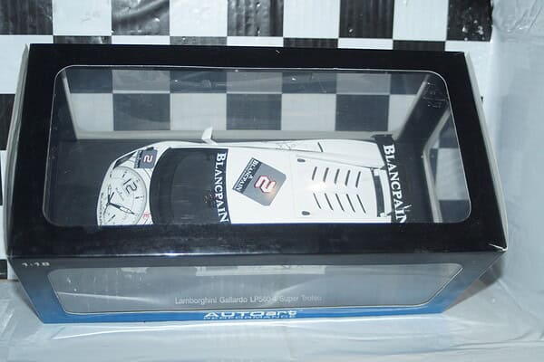 Autoart lamborghini gallardo lp560-4 cordelia wheels 1:18 diecast 74593 (copy)