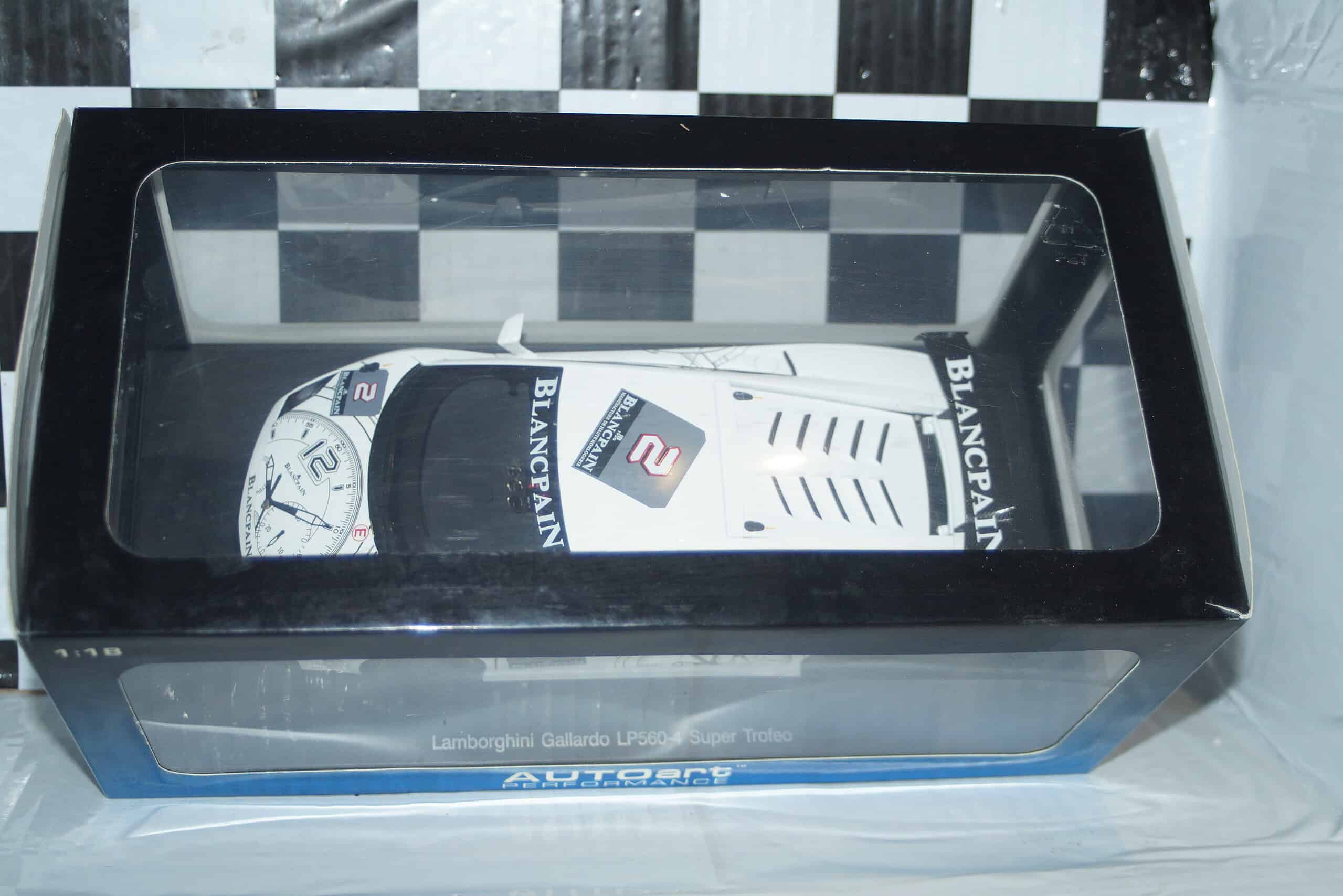 Autoart lamborghini gallardo lp560-4 cordelia wheels 1:18 diecast 74593 (copy)