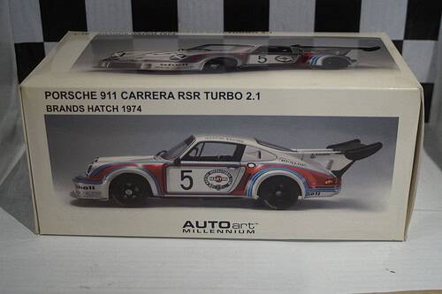 Autoart porsche 911 carrera rsr turbo 1: 18 diecast 87474