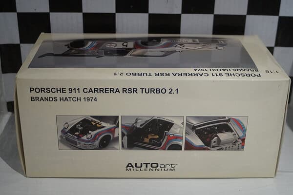 Autoart porsche 911 carrera rsr turbo 1: 18 diecast 87474