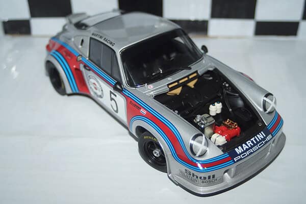 Autoart porsche 911 carrera rsr turbo 1: 18 diecast 87474
