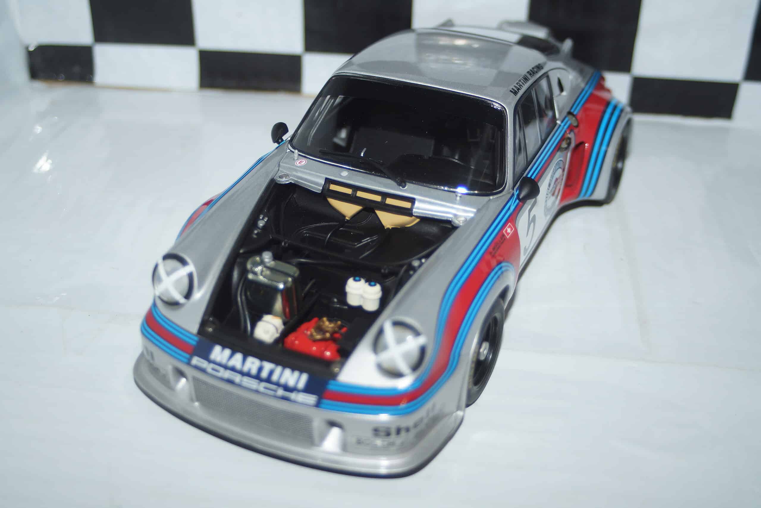 Autoart porsche 911 carrera rsr turbo 1: 18 diecast 87474