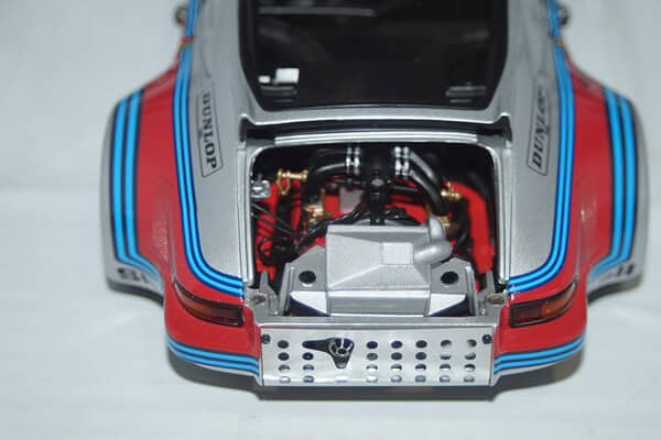 Autoart porsche 911 carrera rsr turbo 1: 18 diecast 87474