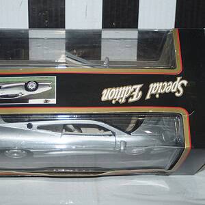 Maisto jaguar xj220 1:18 diecast 31807 (copy)