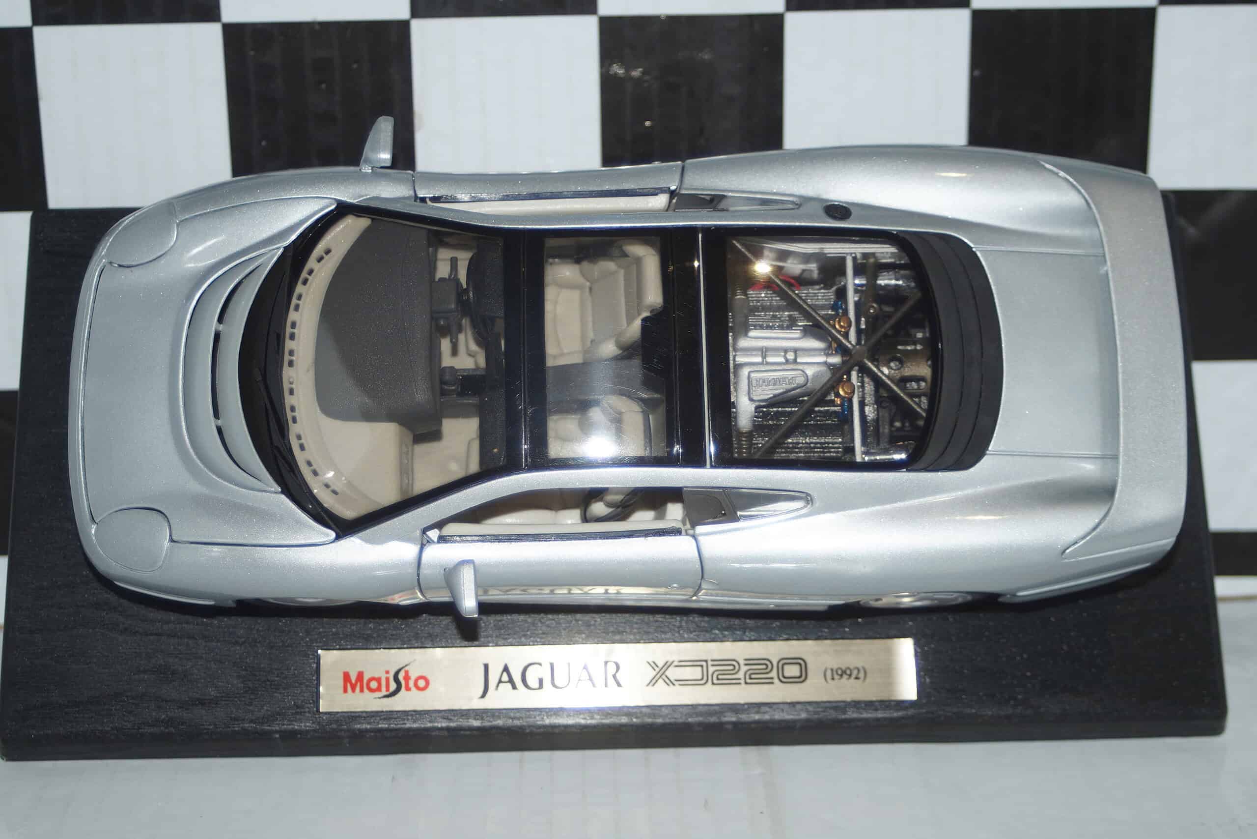 Maisto jaguar xj220 1:18 diecast 31807 (copy)