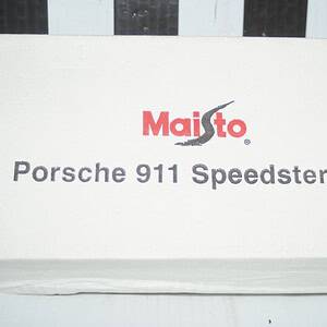 Maisto porsche carrera gt silver 1:18th ref 318000