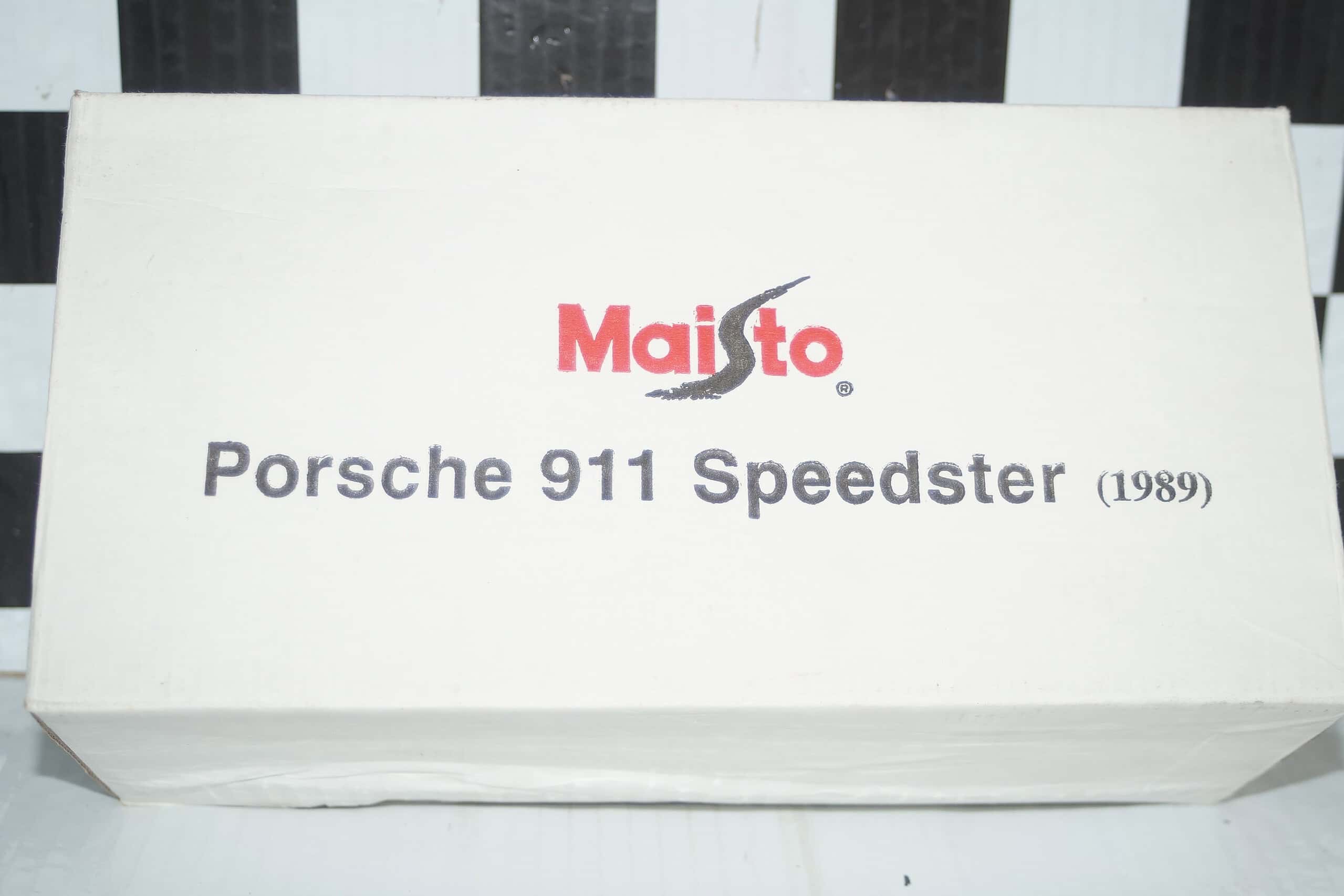 Maisto porsche carrera gt silver 1:18th ref 318000