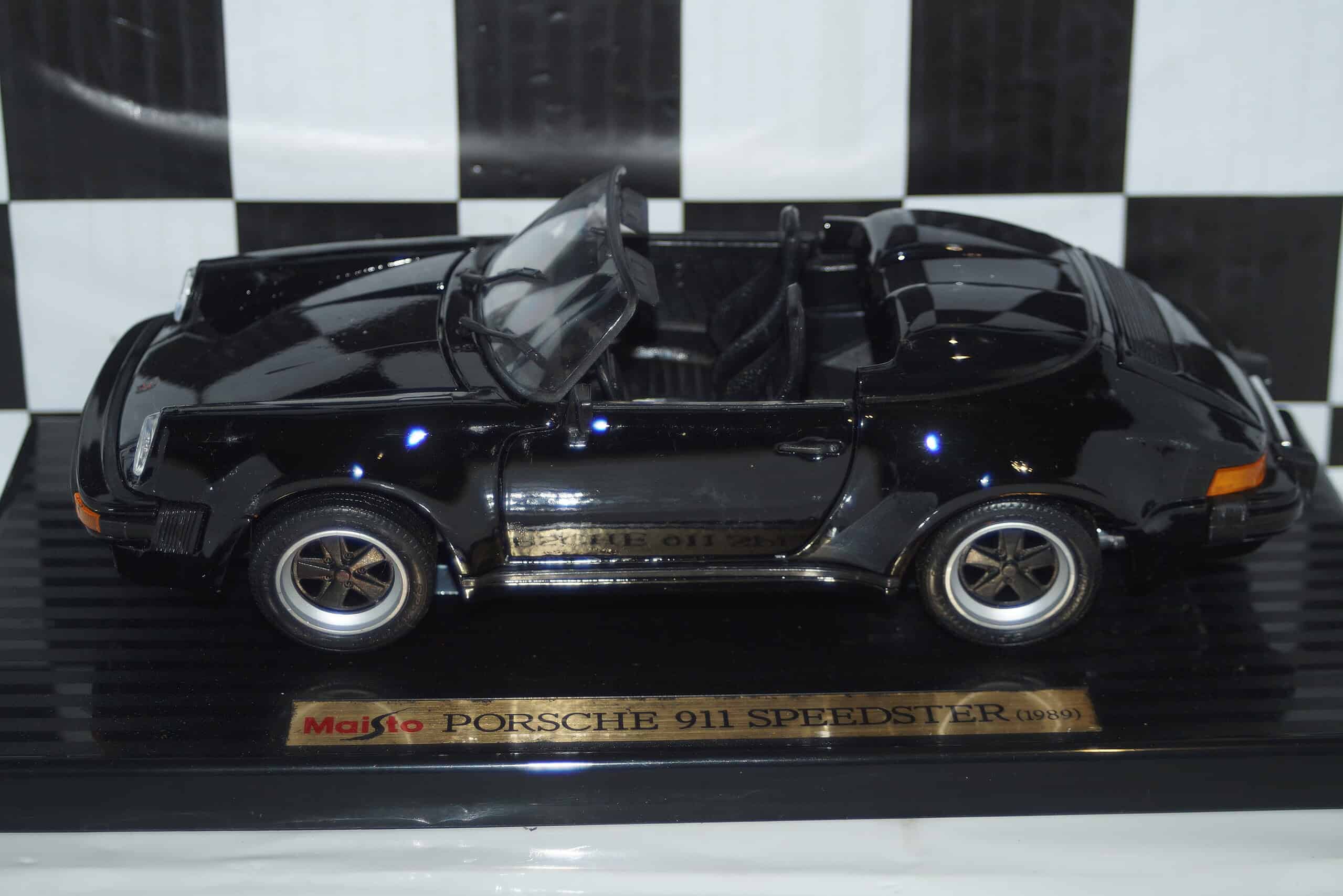 Maisto porsche carrera gt silver 1:18th ref 318000
