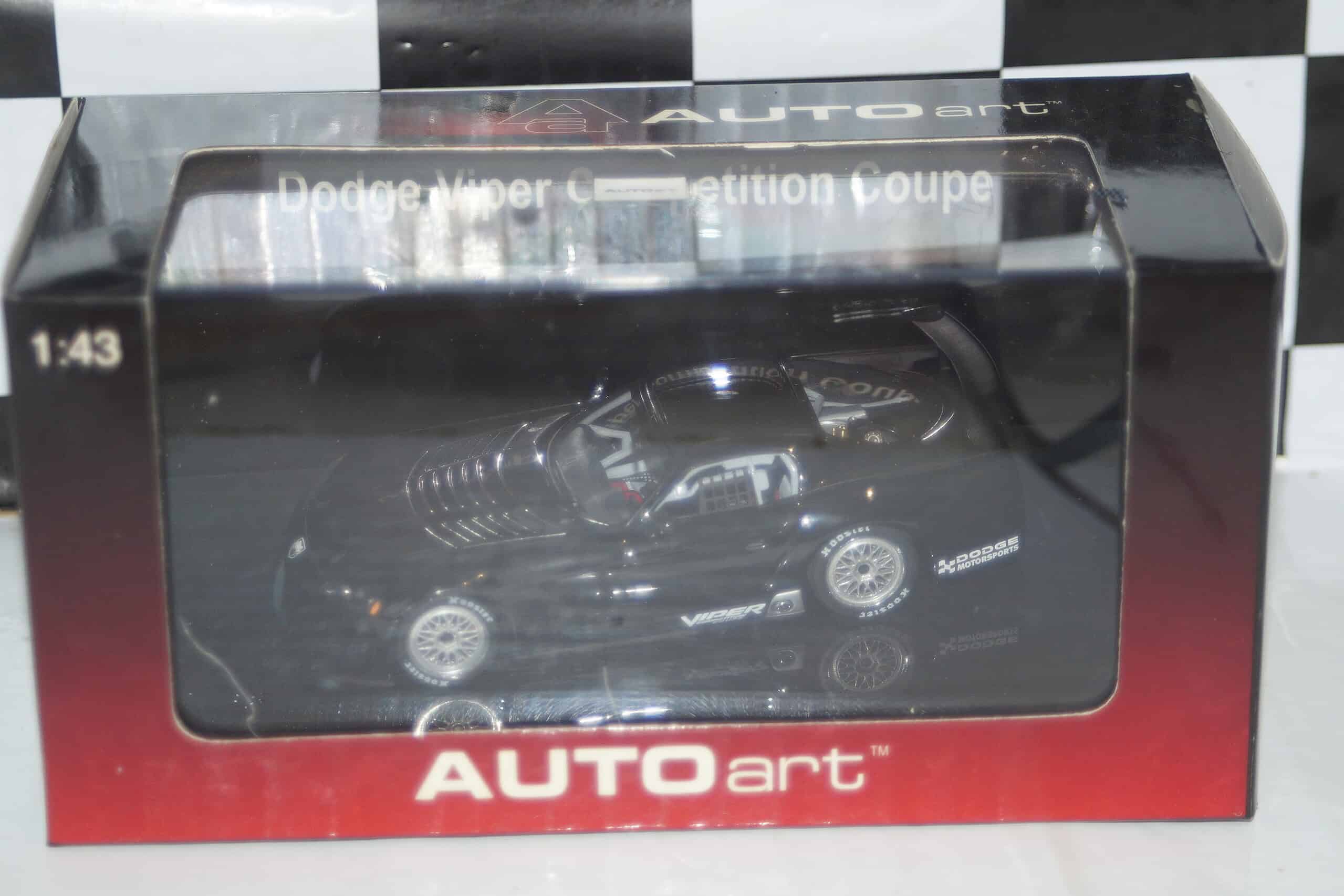 Autoart dodge viper competition coupe ref 60421