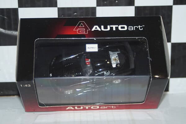 Autoart dodge viper competition coupe ref 60421