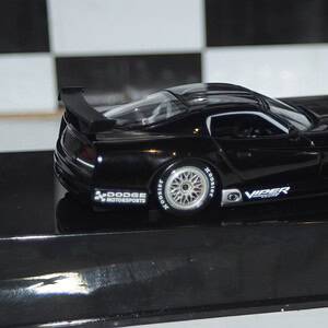 Autoart dodge viper competition coupe ref 60421
