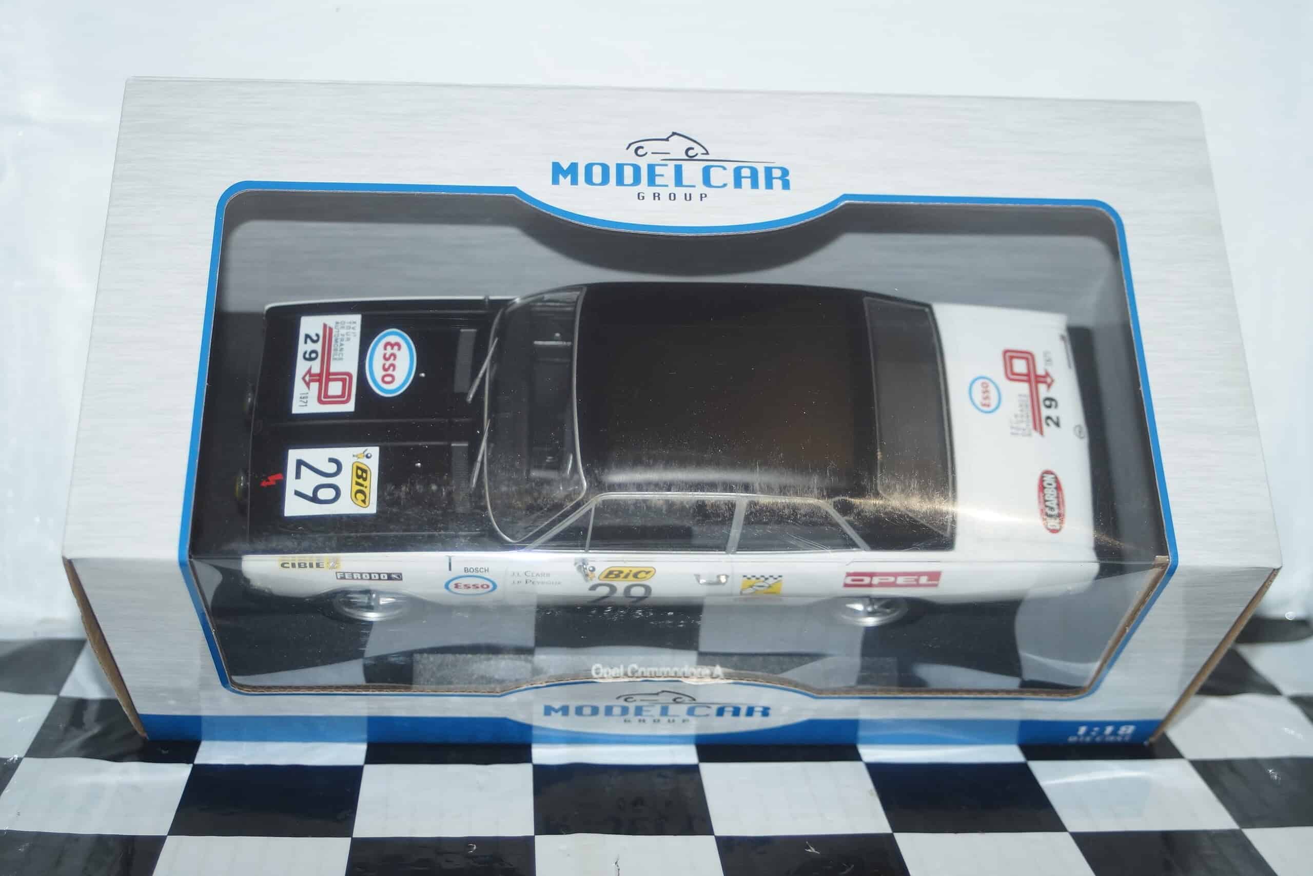 Model car group opel commodore a white t-d-c 1971 ref mcg18562r 1:18th