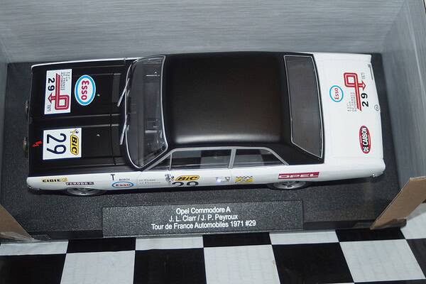 Model car group opel commodore a white t-d-c 1971 ref mcg18562r 1:18th