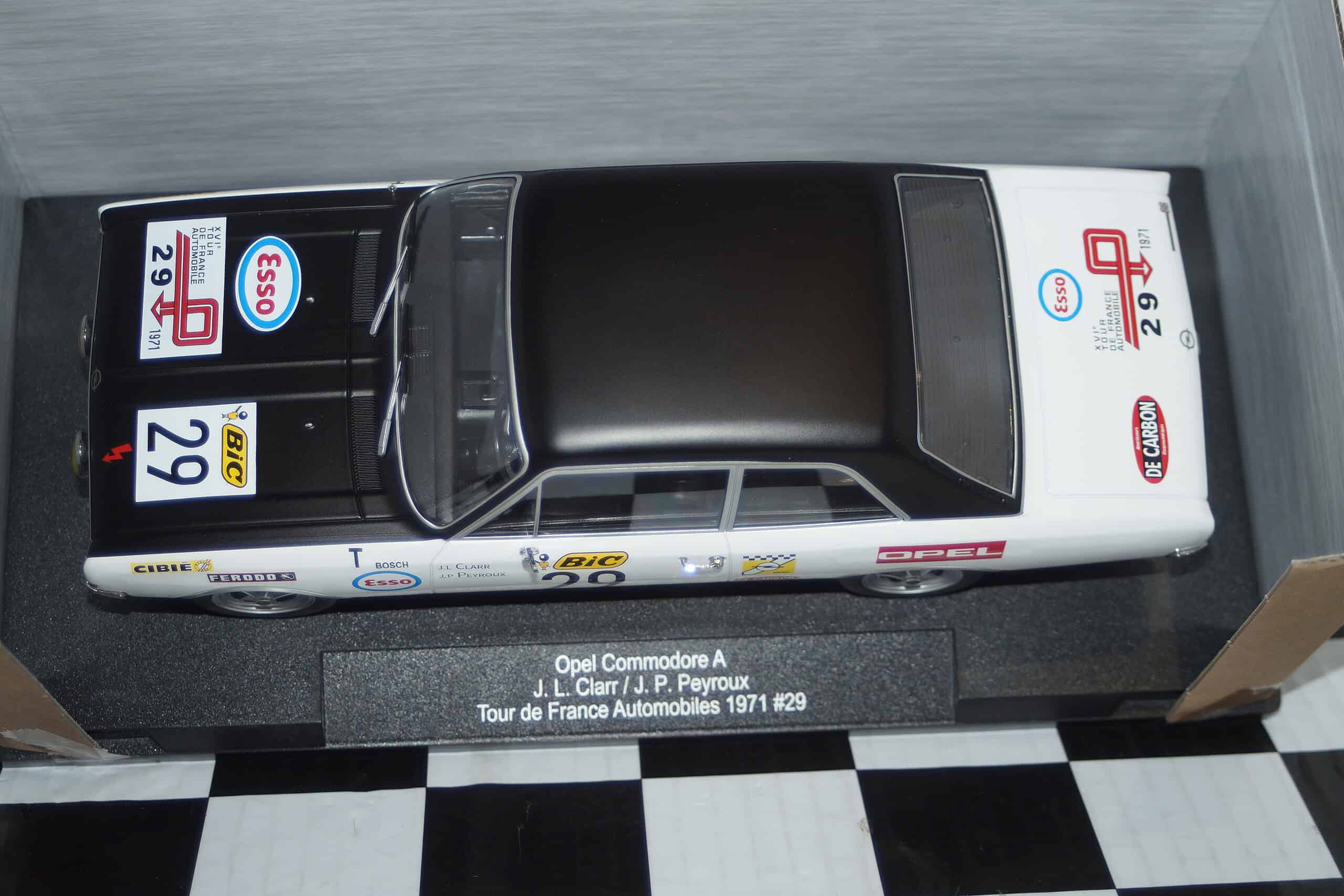 Model car group opel commodore a white t-d-c 1971 ref mcg18562r 1:18th