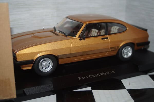 Model car group ford capri s mk3 lhd gold mcg18399 1:18