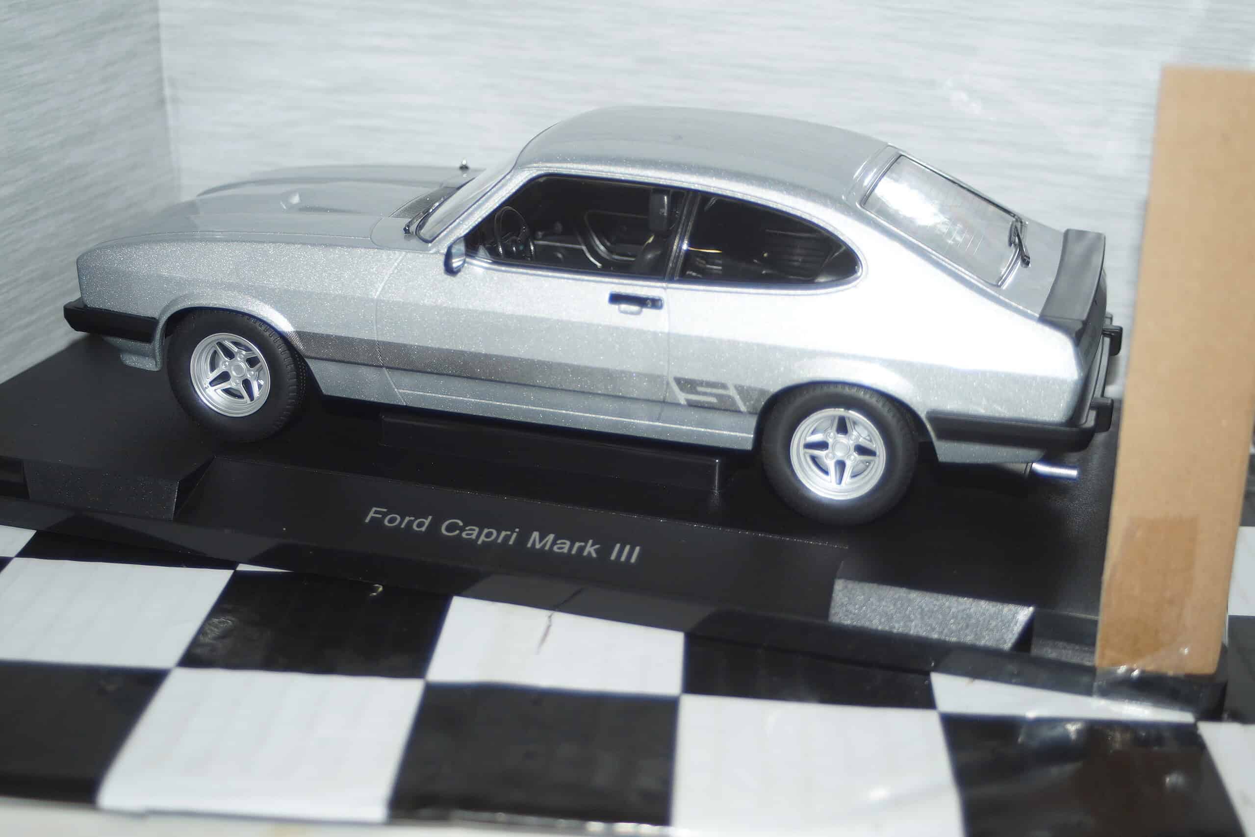 Model car group ford capri s mk3 lhd silver mcg18398 1:18