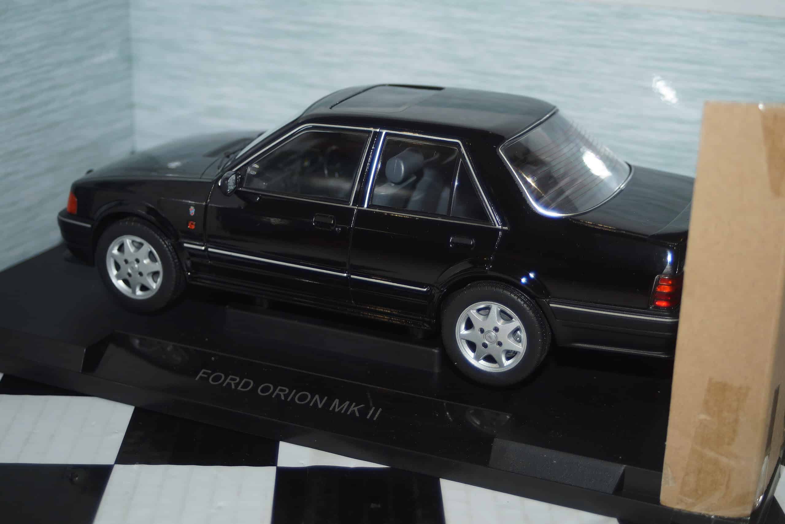 Model car group ford orion mk2 black rhd rs package 1/18th mcg18649