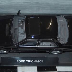 Model car group ford orion mk2 black rhd rs package 1/18th mcg18649