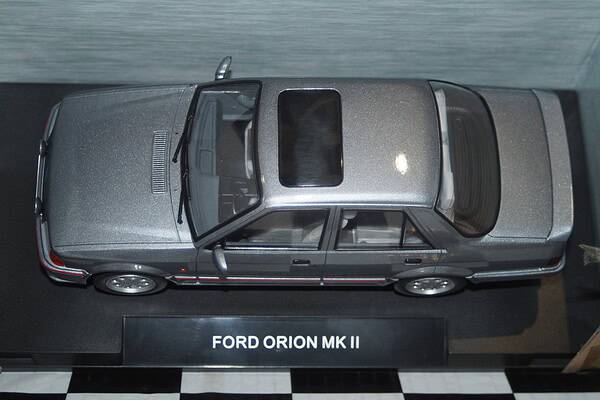 Model car group ford orion mk2 metallic grey 1/18th mcg18489