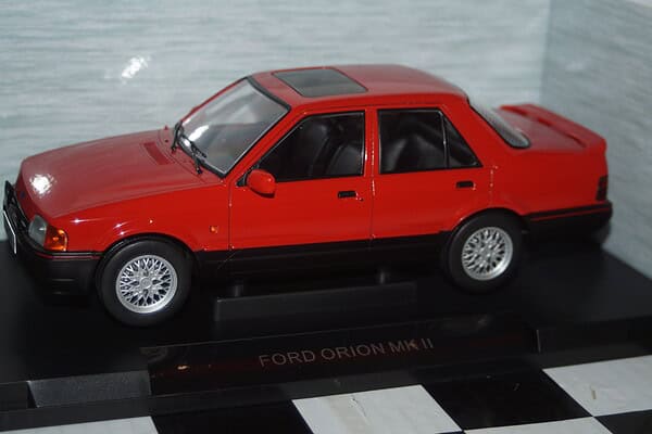 Model car group ford orion mk2 1600 e red 1/18th mcg18488
