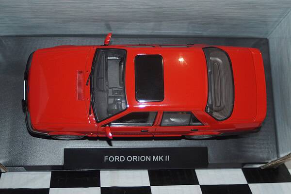Model car group ford orion mk2 1600 e red 1/18th mcg18488