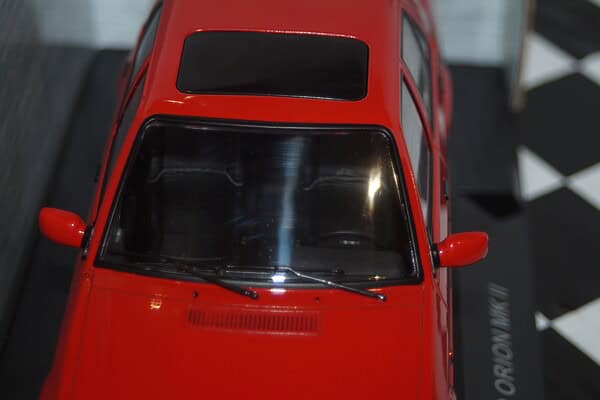 Model car group ford orion mk2 1600 e red 1/18th mcg18488