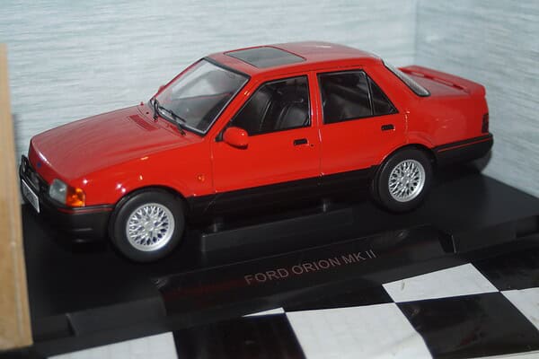 Model car group ford orion mk2 1600 e red 1/18th mcg18488