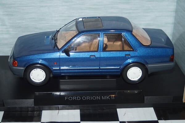 Model car group ford orion mk2 1600i metallic blue 1/18th mcg18488 (copy)