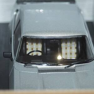 Model car group ford capri s mk3 rhd silver mcg18797 1:18